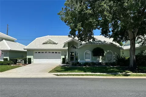 800 Balmoral Ct, Inverness, FL 34453