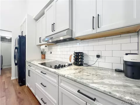 Kitchen - 390 W Olympia St, Hernando, FL 34442 photo 4 of 8