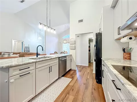 Kitchen - 390 W Olympia St, Hernando, FL 34442 photo 5 of 8
