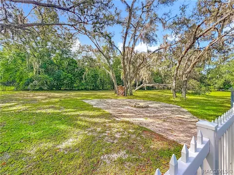 Exterior - 390 W Olympia St, Hernando, FL 34442 photo 11 of 15