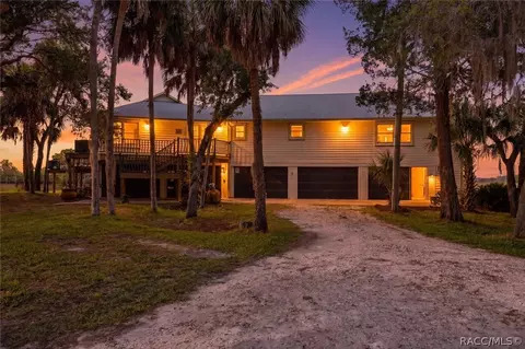 12350 W Red Maple St, Homosassa, FL 34448
