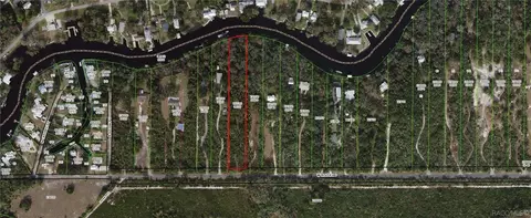 16341 W River Rd, Inglis, FL 34449