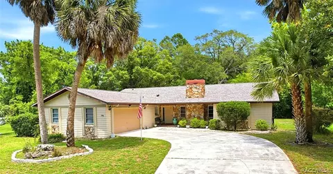 5 Sycamore Ct N, Homosassa, FL 34446