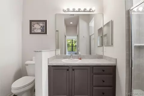 Bath - 3071 N Hamlin Ter, Hernando, FL 34442 photo 3 of 4