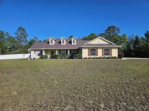6371 N Mead Ter, Citrus Springs, FL 34433