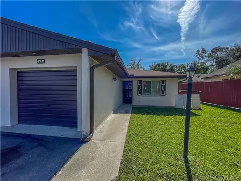 63 Douglas St, Homosassa, FL 34446