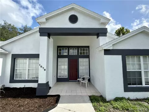 Exterior - 1078 S Softwind Loop, Lecanto, FL 34461 photo 2 of 9