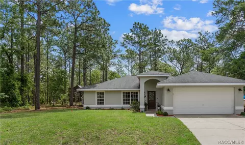 7439 N Galena Ave, Dunnellon, FL 34434