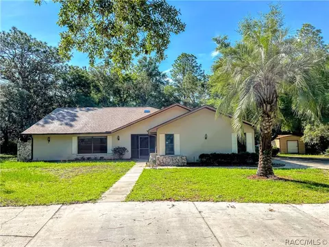 1600 Ivorywood Dr, Beverly Hills, FL 34465