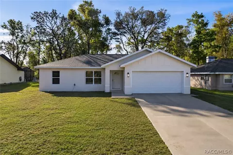 2980 W Camilo Dr, Citrus Springs, FL 34434