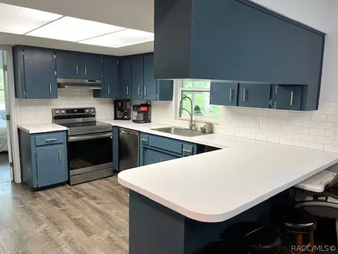 Kitchen - 1801 Evelyn St, Hernando, FL 34442 photo 2 of 5