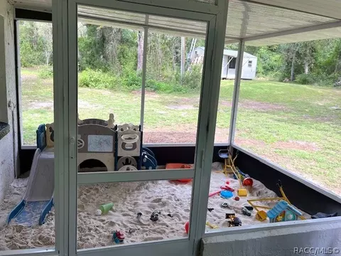 Exterior - 1801 Evelyn St, Hernando, FL 34442 photo 6 of 12