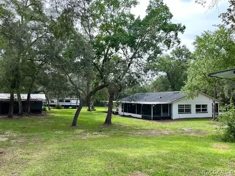 Exterior - 1801 Evelyn St, Hernando, FL 34442 photo 9 of 12