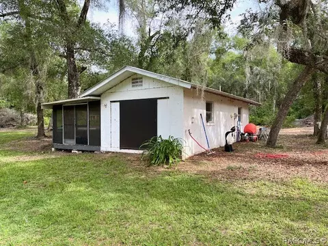 Exterior - 1801 Evelyn St, Hernando, FL 34442 photo 10 of 12