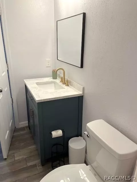 Bath - 1801 Evelyn St, Hernando, FL 34442 photo 2 of 5