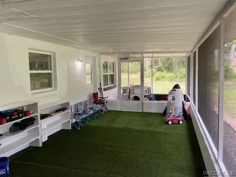 Exterior - 1801 Evelyn St, Hernando, FL 34442 photo 5 of 12