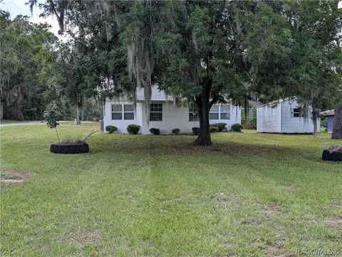 Exterior - 2720 N Lakefront Dr, Hernando, FL 34442 photo 3 of 3