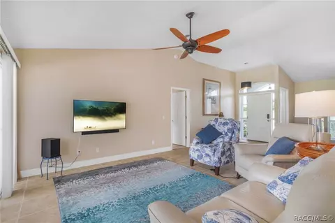 Living - 612 E Hartford St, Hernando, FL 34442 photo 1 of 2