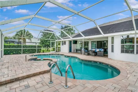 Exterior - 612 E Hartford St, Hernando, FL 34442 photo 10 of 14