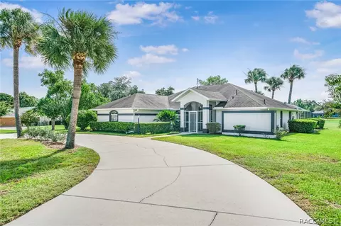 Exterior - 612 E Hartford St, Hernando, FL 34442 photo 3 of 14