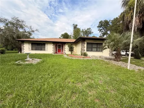 8963 N Joann Dr, Citrus Springs, FL 34434