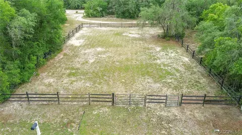 6507 N Iris Dr, Hernando, FL 34442