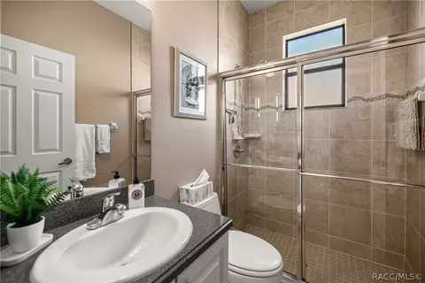 Bath - 155 W Doerr Path, Hernando, FL 34442 photo 4 of 4