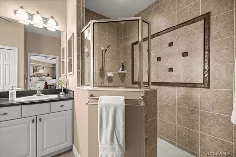 Bath - 155 W Doerr Path, Hernando, FL 34442 photo 1 of 4