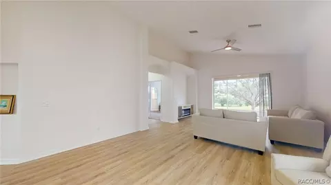 Living - 929 W Silver Meadow Loop, Hernando, FL 34442 photo 4 of 6