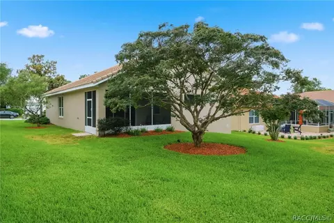 Exterior - 929 W Silver Meadow Loop, Hernando, FL 34442 photo 2 of 8