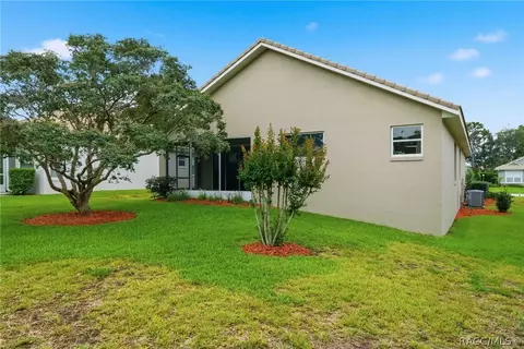 Exterior - 929 W Silver Meadow Loop, Hernando, FL 34442 photo 4 of 8