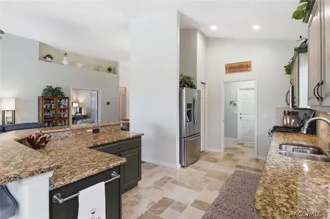 Kitchen - 1096 W Diamond Shore Loop, Hernando, FL 34442 photo 2 of 5