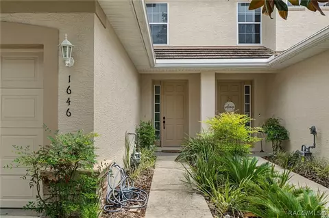 Exterior - 1646 W Spring Meadow Loop, Lecanto, FL 34461 photo 3 of 10
