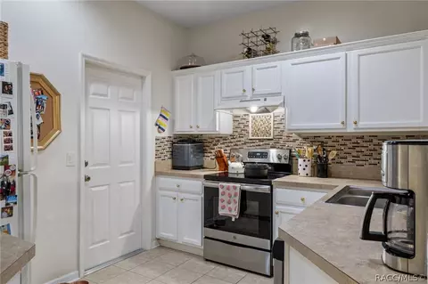 Kitchen - 1646 W Spring Meadow Loop, Lecanto, FL 34461 photo 1 of 2