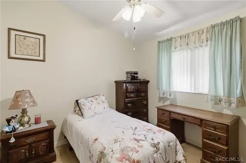 Bedroom - 409 N Turkey Pine Loop, Lecanto, FL 34461 photo 4 of 5