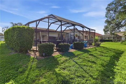 Exterior - 409 N Turkey Pine Loop, Lecanto, FL 34461 photo 5 of 8
