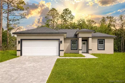 8555 N Trojan Dr, Citrus Springs, FL 34433
