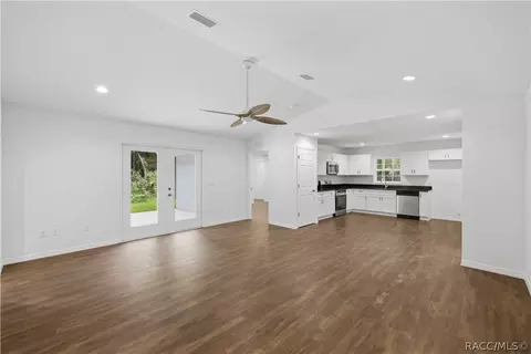 Living - 21 River Trail Dr, Inglis, FL 34449 photo 1 of 4