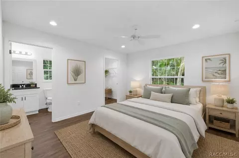 Bedroom - 21 River Trail Dr, Inglis, FL 34449 photo 1 of 5