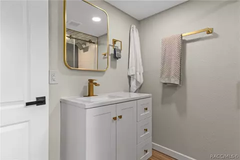 Bath - 6466 N Lakeside Dr, Hernando, FL 34442 photo 5 of 6