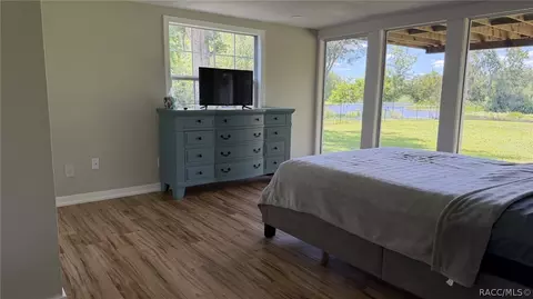 Bedroom - 6466 N Lakeside Dr, Hernando, FL 34442 photo 1 of 3