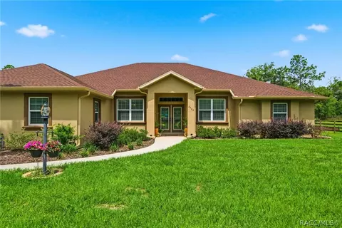 2402 N Stampede Dr, Beverly Hills, FL 34465