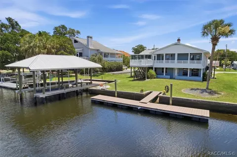 1730 NW 20th Ave, Crystal River, FL 34428