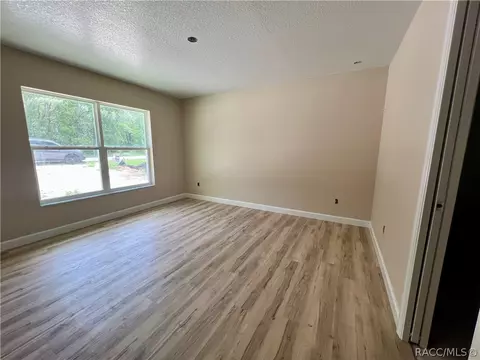 Living - 6532 N Iris Dr, Hernando, FL 34442 photo 2 of 2