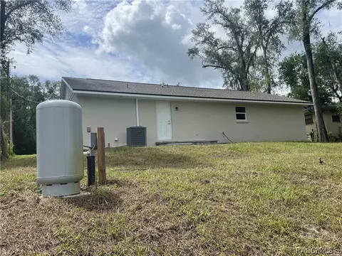 Exterior - 6532 N Iris Dr, Hernando, FL 34442 photo 2 of 2