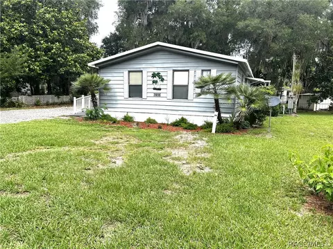 3935 E Lake Park Dr, Hernando, FL 34442 photo 2