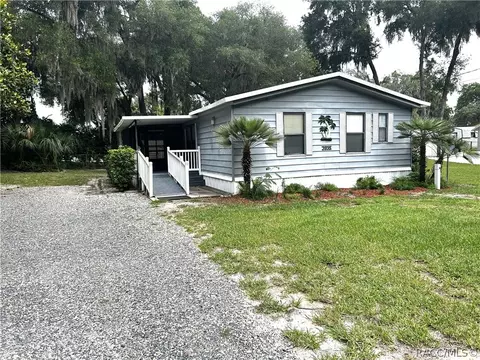 3935 E Lake Park Dr, Hernando, FL 34442