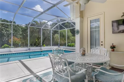 Exterior - 639 W Doerr Path, Hernando, FL 34442 photo 3 of 15
