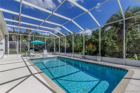 Exterior - 639 W Doerr Path, Hernando, FL 34442 photo 5 of 15