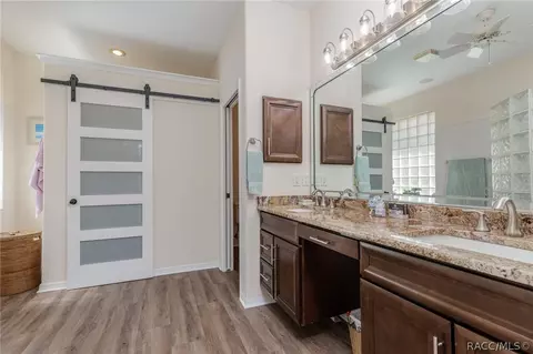 Bath - 639 W Doerr Path, Hernando, FL 34442 photo 2 of 3